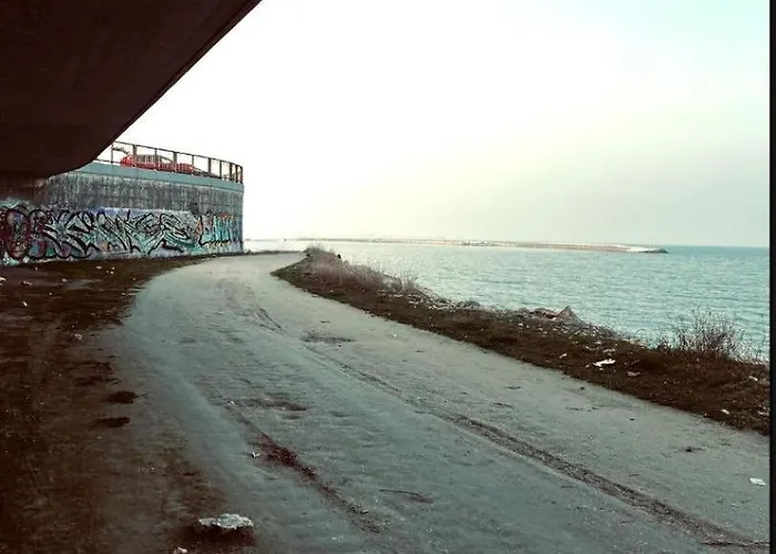 アパート Sky44apt Delfinariu Faleza Nord