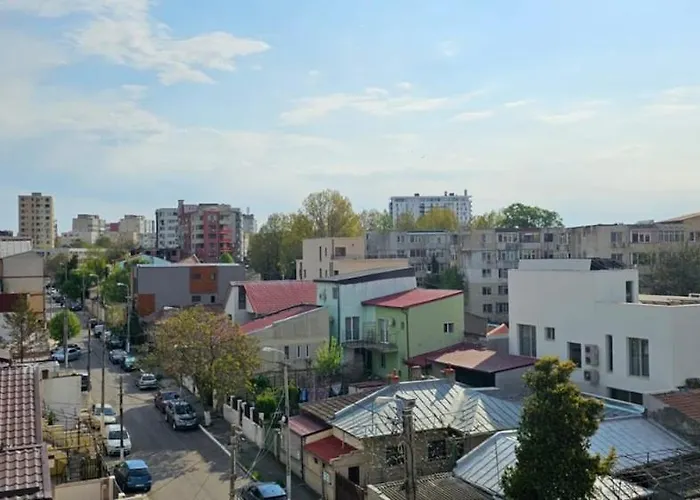 アパート Sky44apt Delfinariu Faleza Nord *