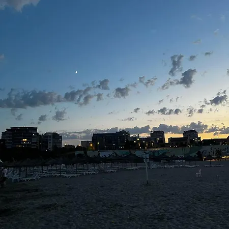 Sky44apt Delfinariu Faleza Nord Apartmán